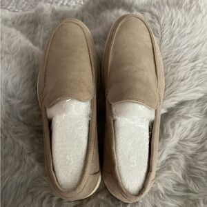 NWOT Masion Old Money Tan Suede Slip-On Loafers